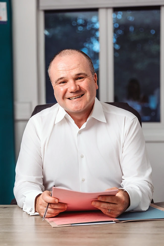 Mr Daniel Dowen, Consultant Orthopaedic Surgeon